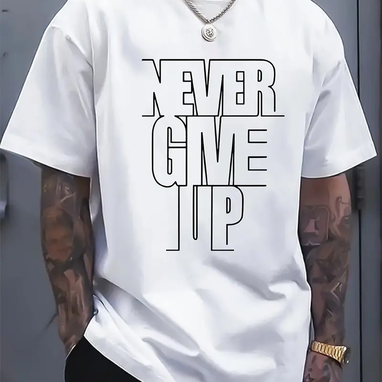 Regular Fit Summer Short-Sleeve Men's T-Shirt with NEVER GIVE UP Print