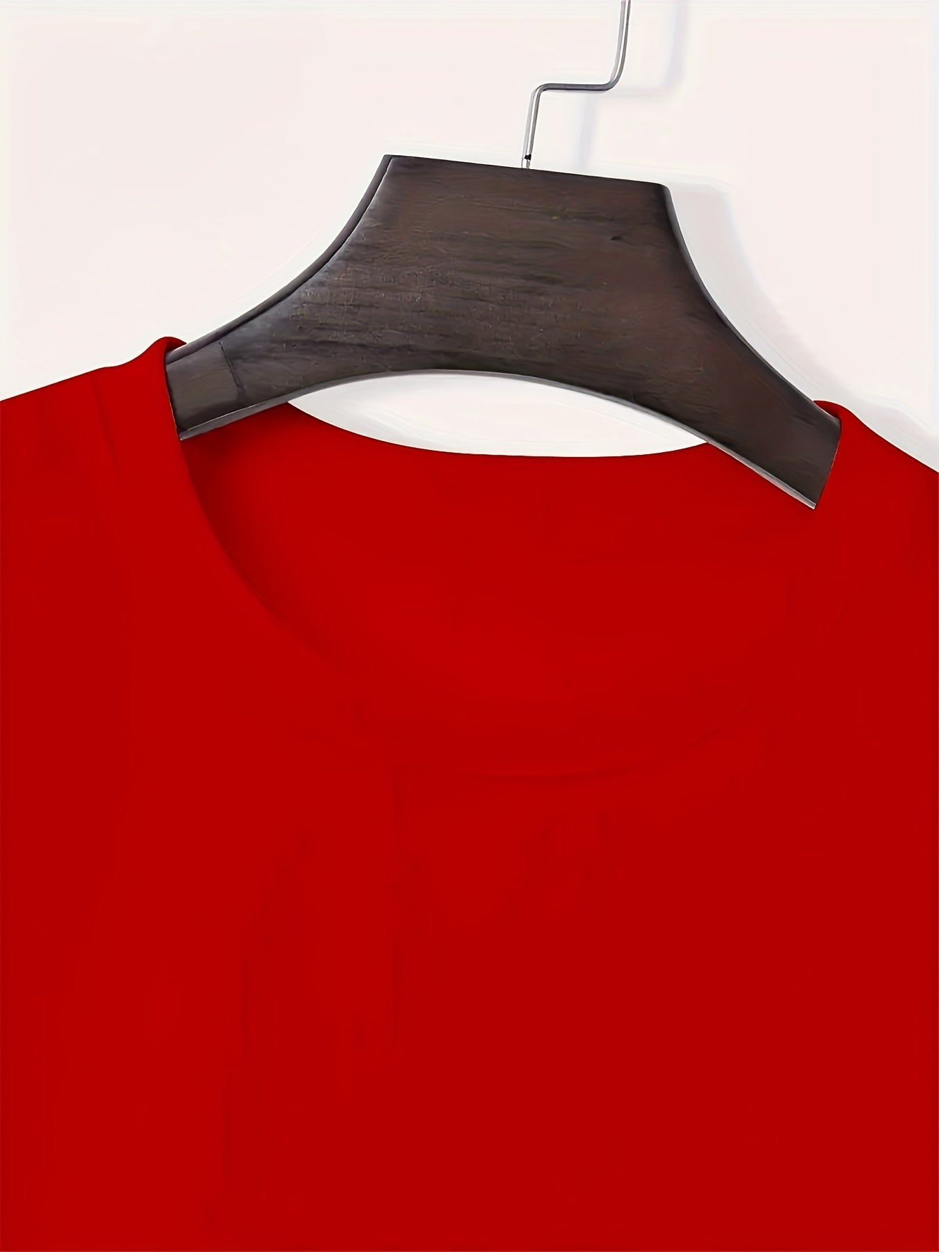 Men's Two-Piece Trendy Casual Outfit with Round Neck T-Shirt