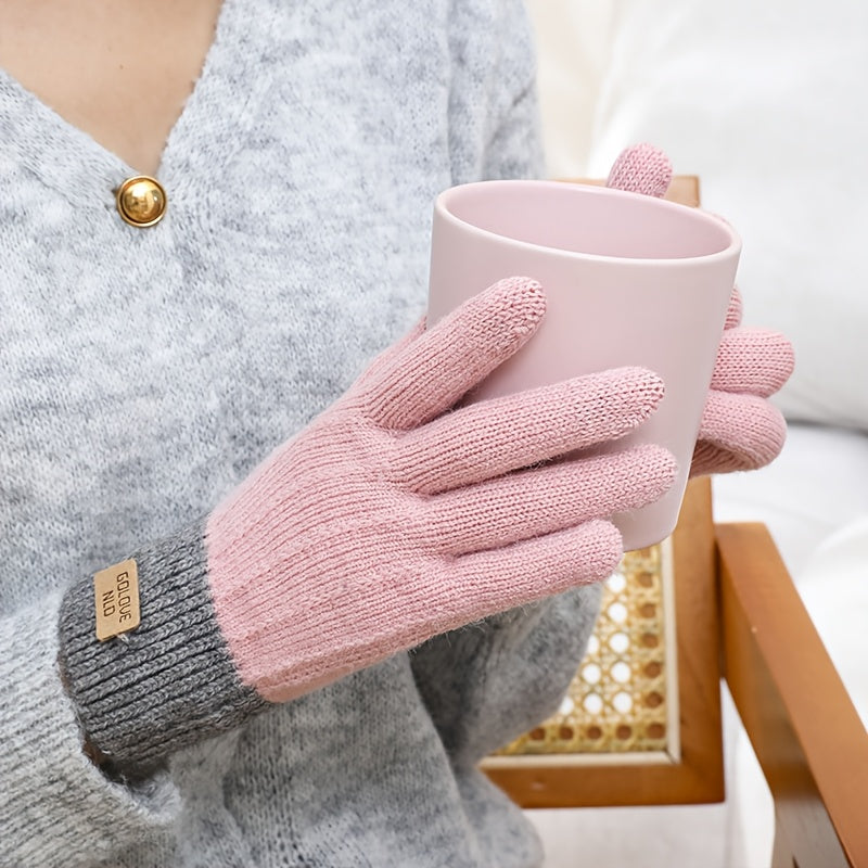 Touchscreen-Compatible Winter Gloves