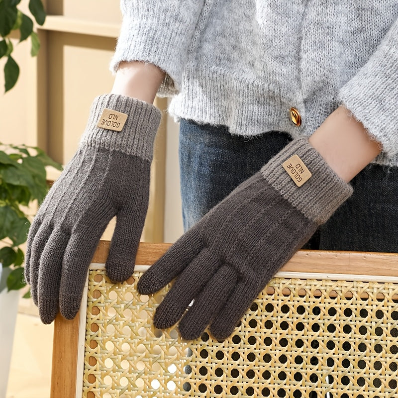 Touchscreen-Compatible Winter Gloves