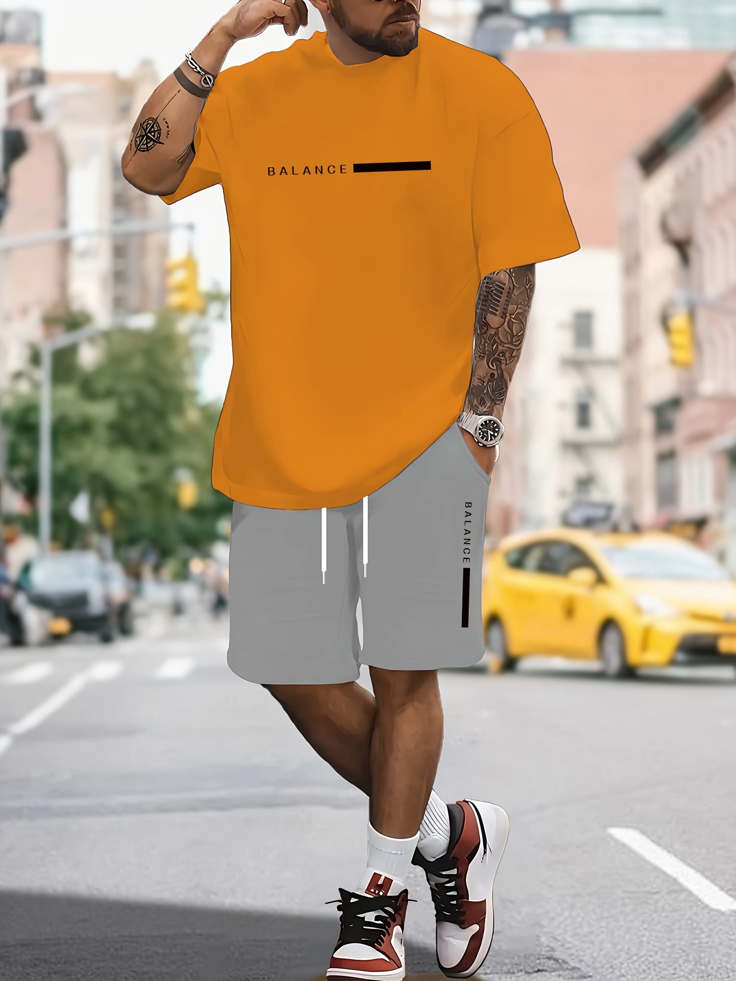 Men's Two-Piece Trendy Casual Outfit with Round Neck T-Shirt